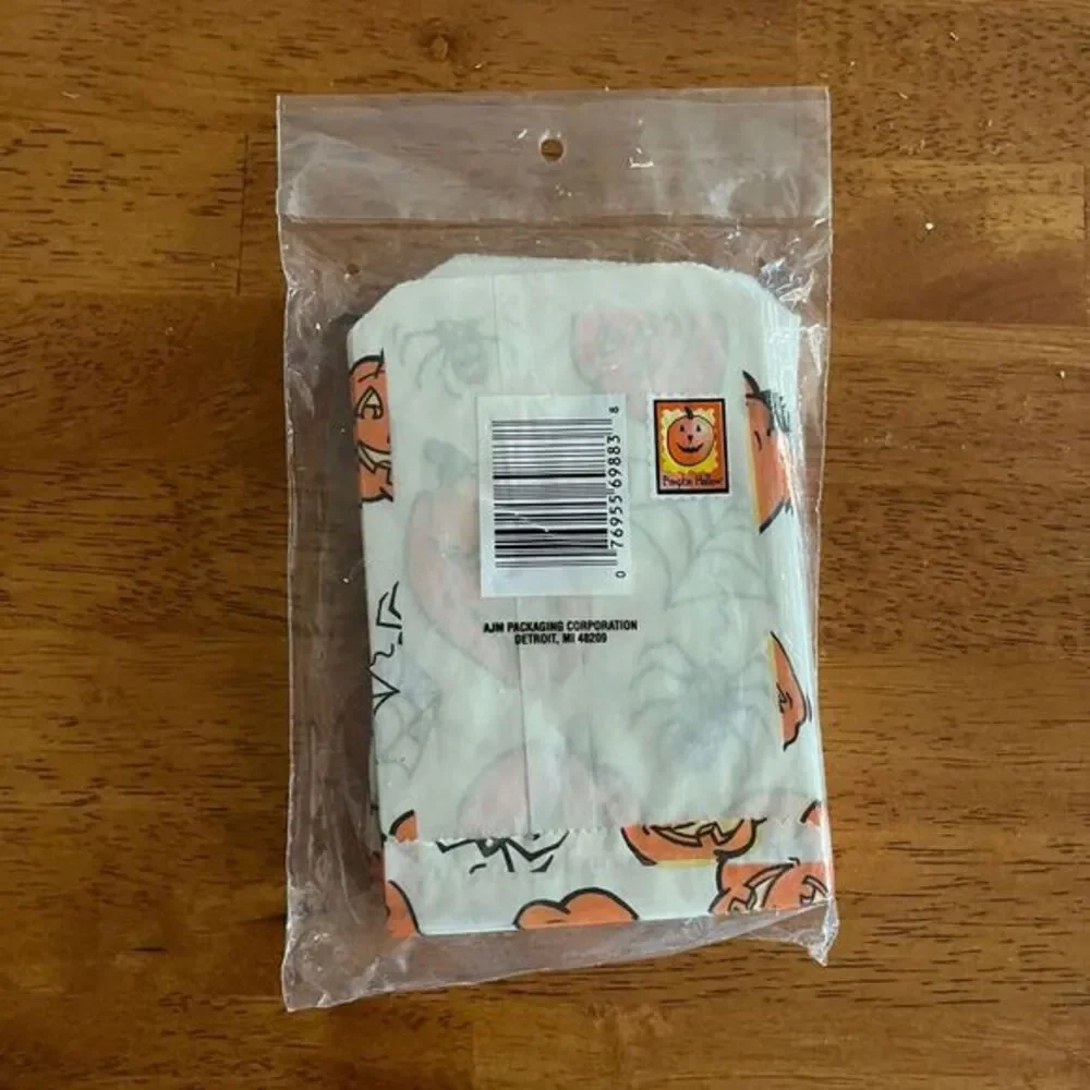 New Vintage Halloween Paper Trick or Treat Candy bags 40 Jackolanterns Spider‎